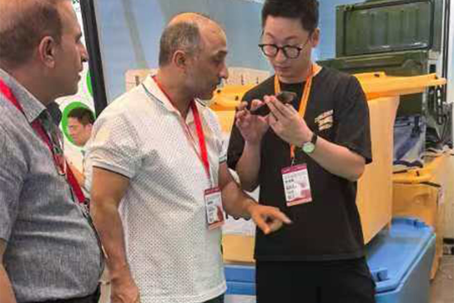Gambar kumpulan pelanggan Brazil